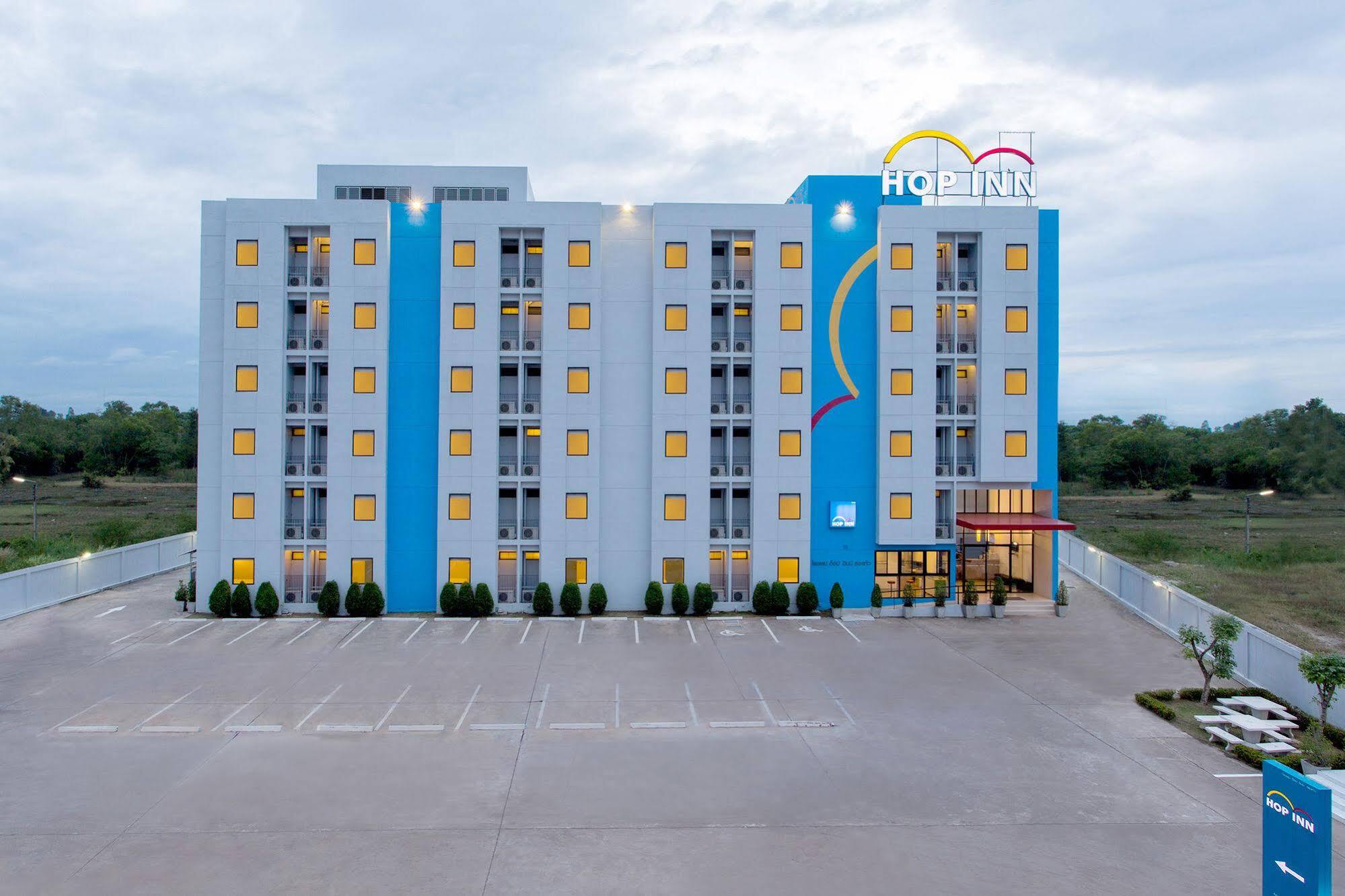 Hop Inn Sakon Nakhon Exteriér fotografie